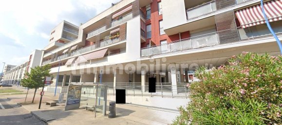 2 bedrooms Apartment in Brescia, Italy No. 322977 3