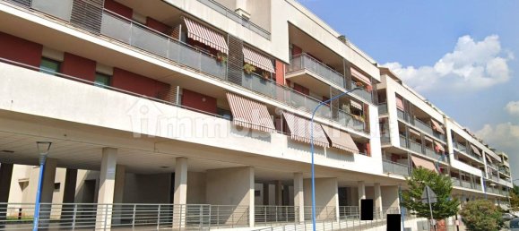 2 bedrooms Apartment in Brescia, Italy No. 322977 2