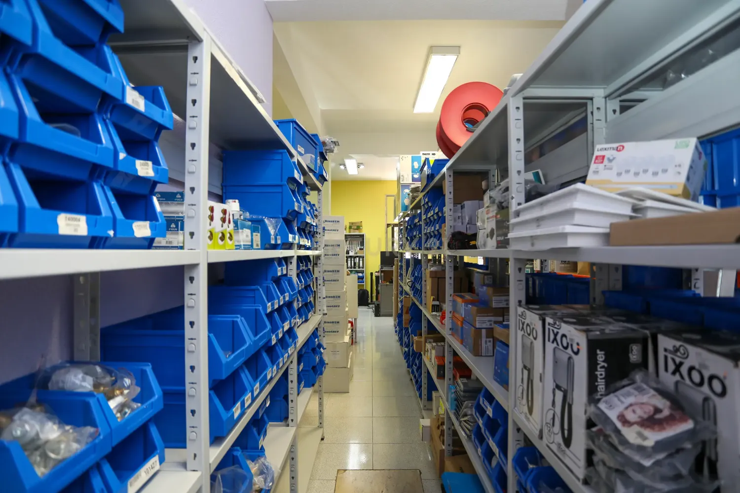 125m² Commercial property in Amadora, Portugal No. 344098