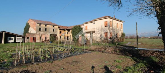 5 bedrooms House in Dueville, Italy No. 271767 8