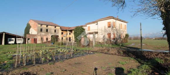 5 bedrooms House in Dueville, Italy No. 271767 7