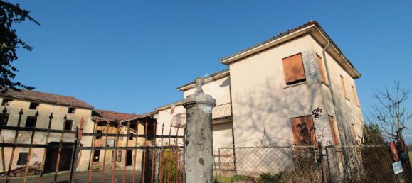 5 bedrooms House in Dueville, Italy No. 271767 12