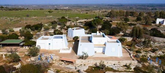 Villa de 6 dormitorios en Salve, Italy No. 381752 35