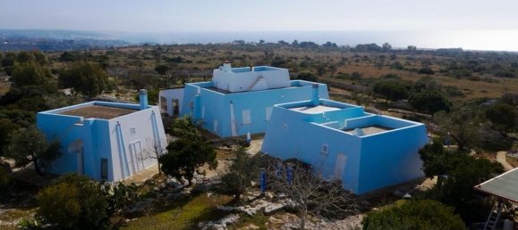 Villa de 6 dormitorios en Salve, Italy No. 381752 26