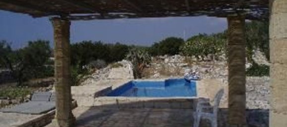 Villa de 6 dormitorios en Salve, Italy No. 381752 10