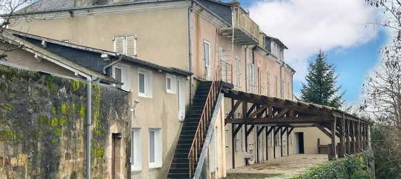 11 bedrooms Castles in Le Chatelet, France No. 82025 21