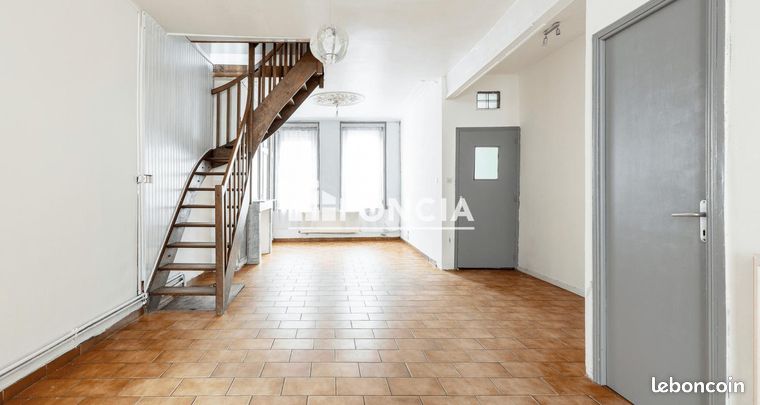 3 غرف نوم منزل في Tourcoing, France رقم 277713