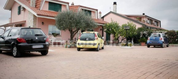 7 bedrooms Villa in Monterotondo, Italy No. 205066 2