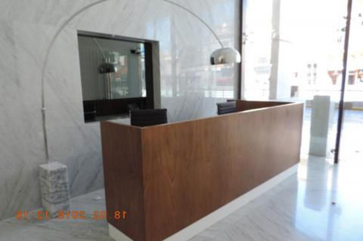 Oficina de 3 dormitorios en Buenos Aires, Argentina No. 104207
