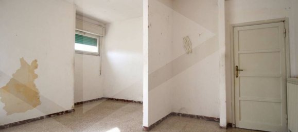 4 rooms Apartment in Pisa, Italy No. 23137 6