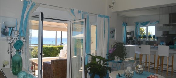 5 bedrooms Villa in Kalyvia Thorikou, Greece No. 6714 26