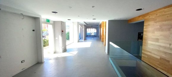 Propiedad comercial en Palermo, Italy 550 m² No. 46486 16