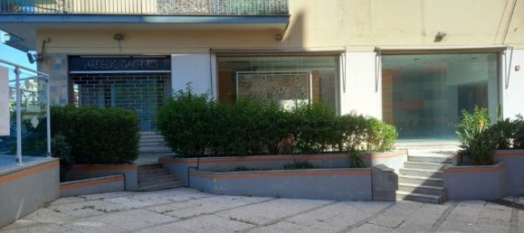 Propiedad comercial en Palermo, Italy 550 m² No. 46486 8