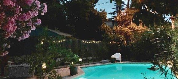 4 bedrooms House in Villeneuve-les-Avignon, France No. 361221 10