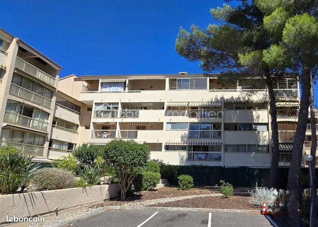 2 rooms Apartment in Sainte-Maxime, France No. 314885