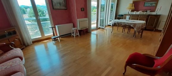 2 Schlafzimmer Wohnung in Lons-le-Saunier, France, Nr. 307743 2
