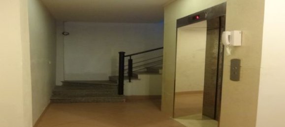 1 bedroom Apartment in Ba Dinh, Vietnam No. 7000 2