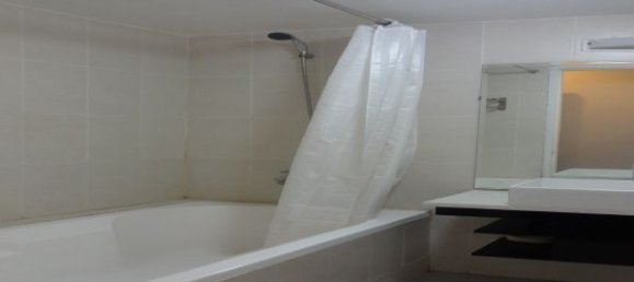 1 bedroom Apartment in Ba Dinh, Vietnam No. 7000 9