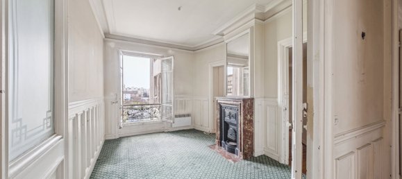 3 bedrooms Apartment in Paris, France No. 107809 6