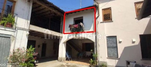 2 bedrooms Apartment in Rovello Porro, Italy No. 304579 2