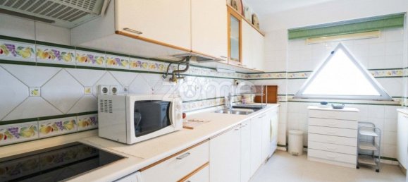 2 bedrooms Apartment in Lisbon, Portugal No. 87153 16