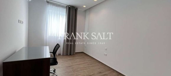 Пентхаус с 3 спальнями в Корми, Мальта № 4583 11