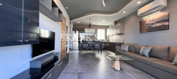 Пентхаус с 3 спальнями в Корми, Мальта № 4583 2