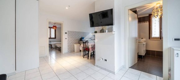 4 bedrooms Villa in Quattro Castella, Italy No. 337853 28