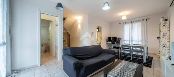 4 bedrooms Villa in Quattro Castella, Italy No. 337853 4