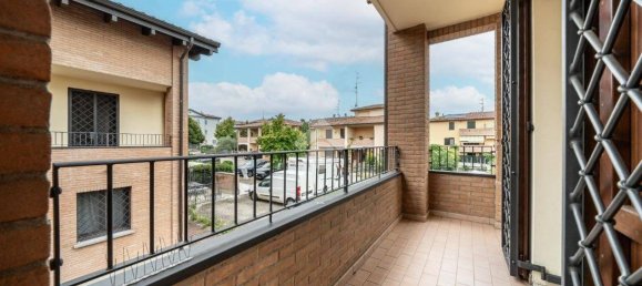 4 bedrooms Villa in Quattro Castella, Italy No. 337853 12