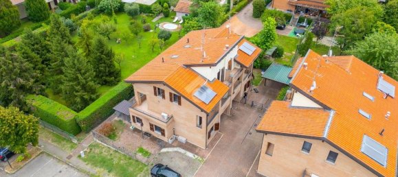 4 bedrooms Villa in Quattro Castella, Italy No. 337853 37