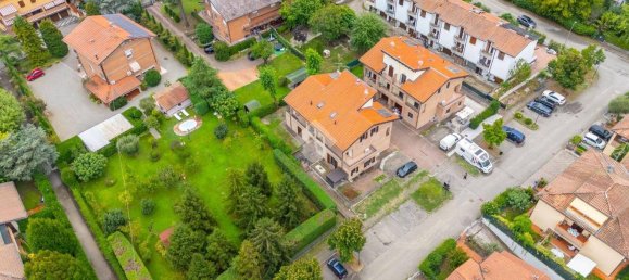 4 Schlafzimmer Villa in Quattro Castella, Italy, Nr. 337853 41