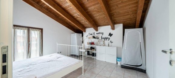 4 bedrooms Villa in Quattro Castella, Italy No. 337853 14