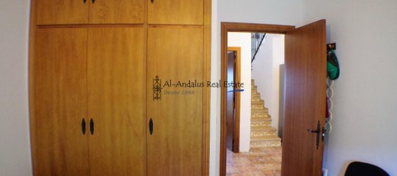 4 bedrooms House in Alcaucin, Spain No. 45138 17