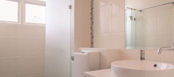 2 bedrooms Condo in Bang Rak, Thailand No. 63670 11