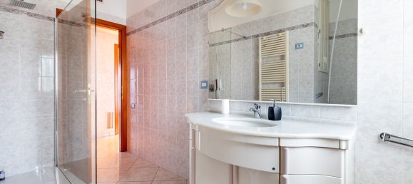 5 rooms House in Selargius, Italy No. 46576 24