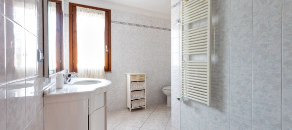 5 rooms House in Selargius, Italy No. 46576 23