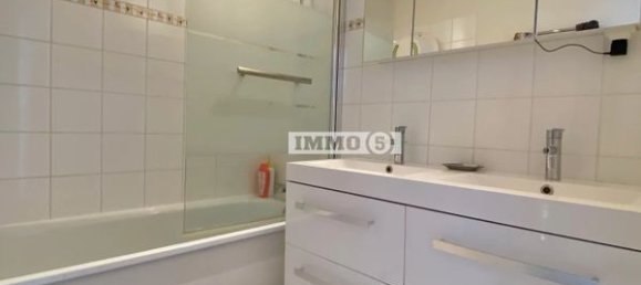 3 bedrooms Apartment in Noisy-le-Grand, France No. 171437 9