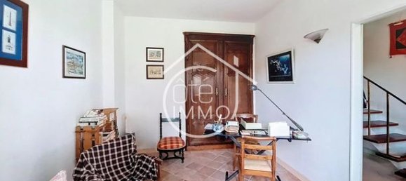 Дом с 3 спальнями в Пинёй, Франция № 276461 5