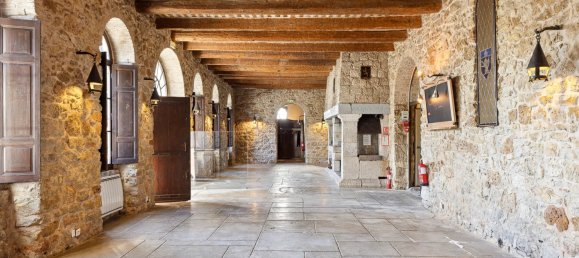 3 bedrooms Villa in Le Bar-sur-Loup, France No. 655 2