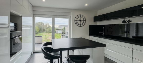 Casa de 3 dormitorios en Yutz, France No. 247267 3