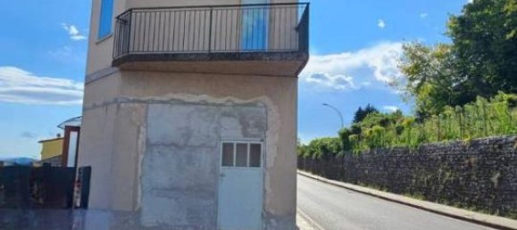 5 rooms Apartment in Valdobbiadene, Italy No. 109813 6