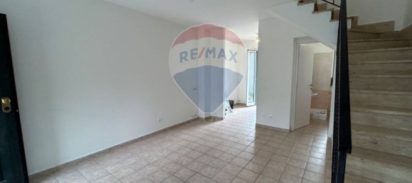 Casa de 3 habitaciónes en Sabaudia, Italy No. 167379 4