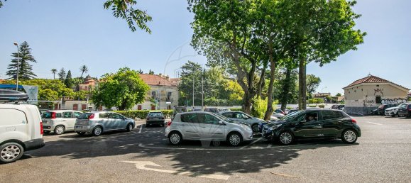 205m² Commercial property in Oeiras, Portugal No. 58653 15