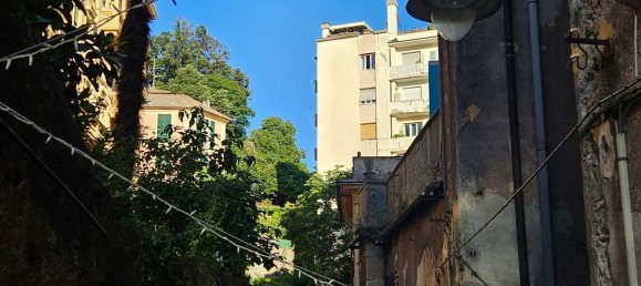 9 rooms Apartment in Genoa, Italy No. 289417 2