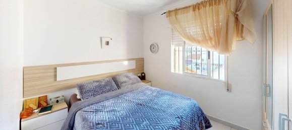 Apartamento de 2 dormitorios en Los Alcázares, Spain No. 87448 9