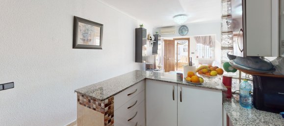 Apartamento de 2 dormitorios en Los Alcázares, Spain No. 87448 8