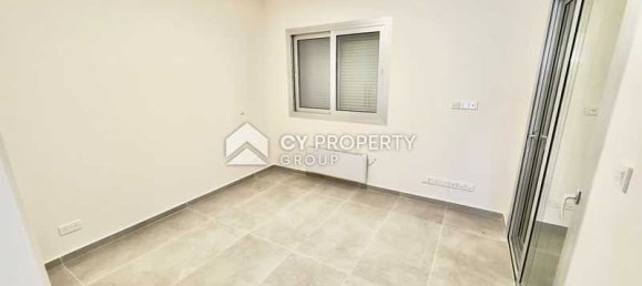4 bedrooms House in Pervolia, Cyprus No. 13493 2