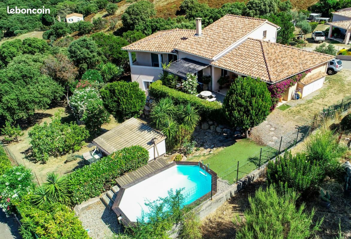 3 bedrooms Villa in Peri, France No. 213984