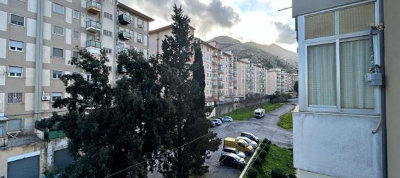 3 rooms Apartment in Palermo, Italy No. 52280 19